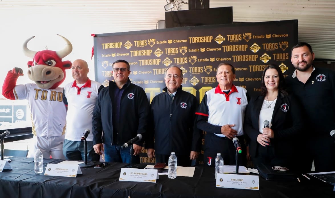 “Y con ustedes, el Campeón”