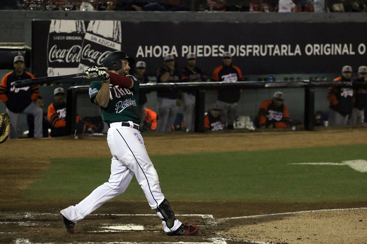 Con Toros y TV Azteca 'A+ el beisbol'