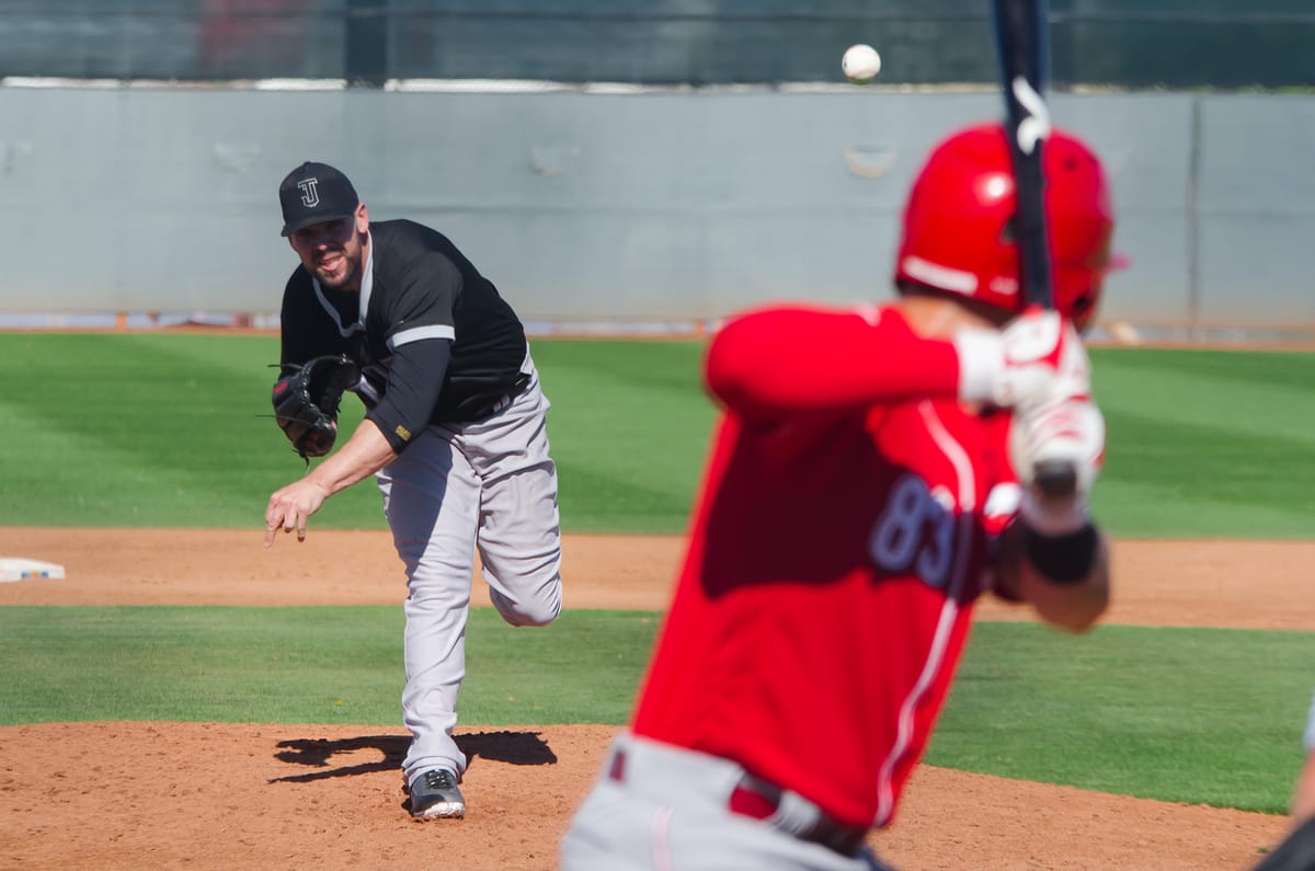 Caen Toros ante Rojos en Goodyear