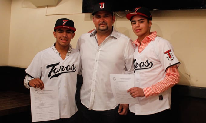 Toros firma a joyas de Mexicali