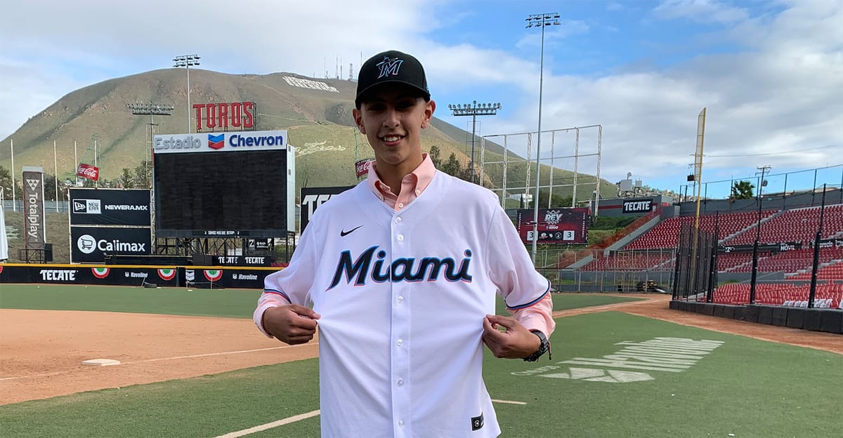 "Chivigón Jr." firma con Marlins