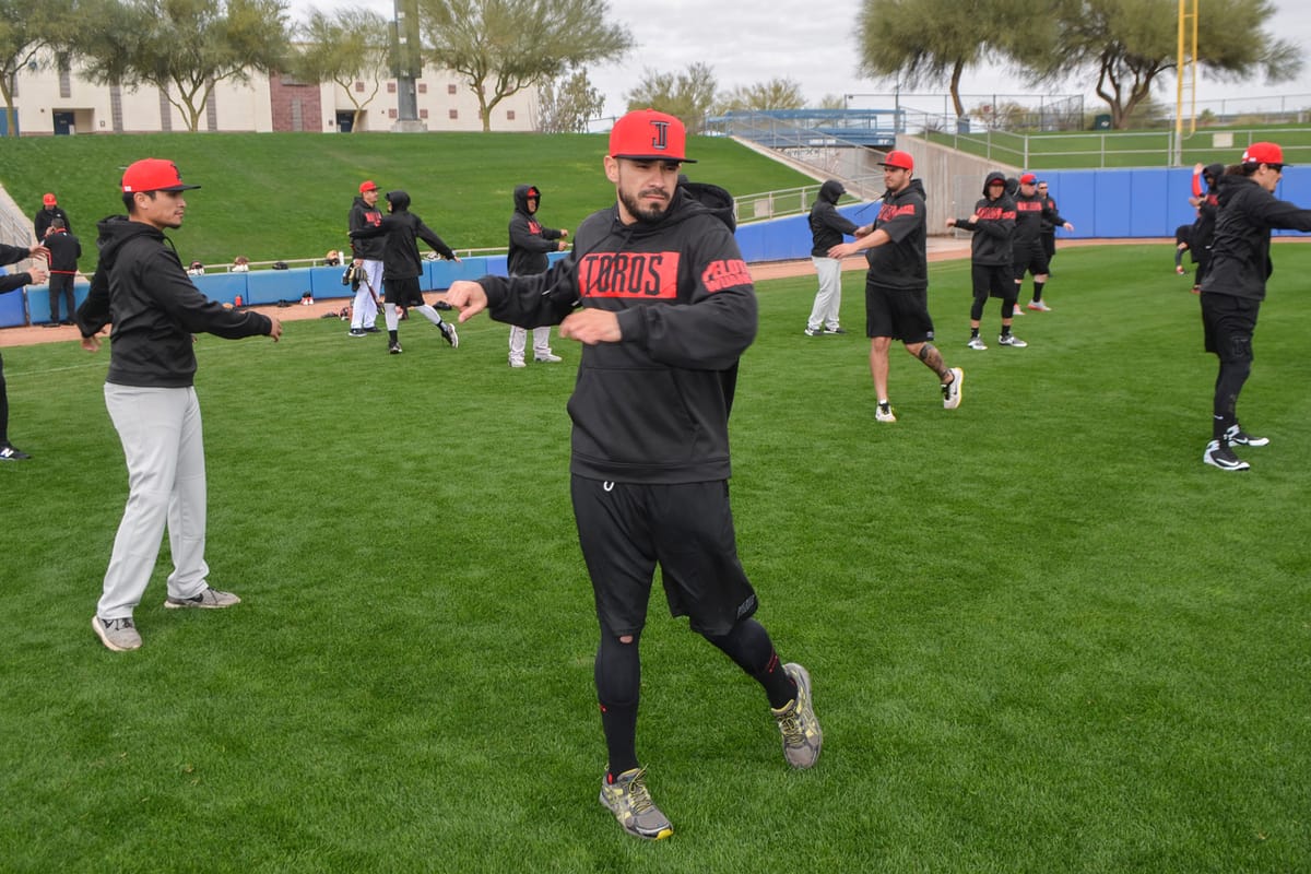 Reporta Maxwell León a pretemporada de Toros