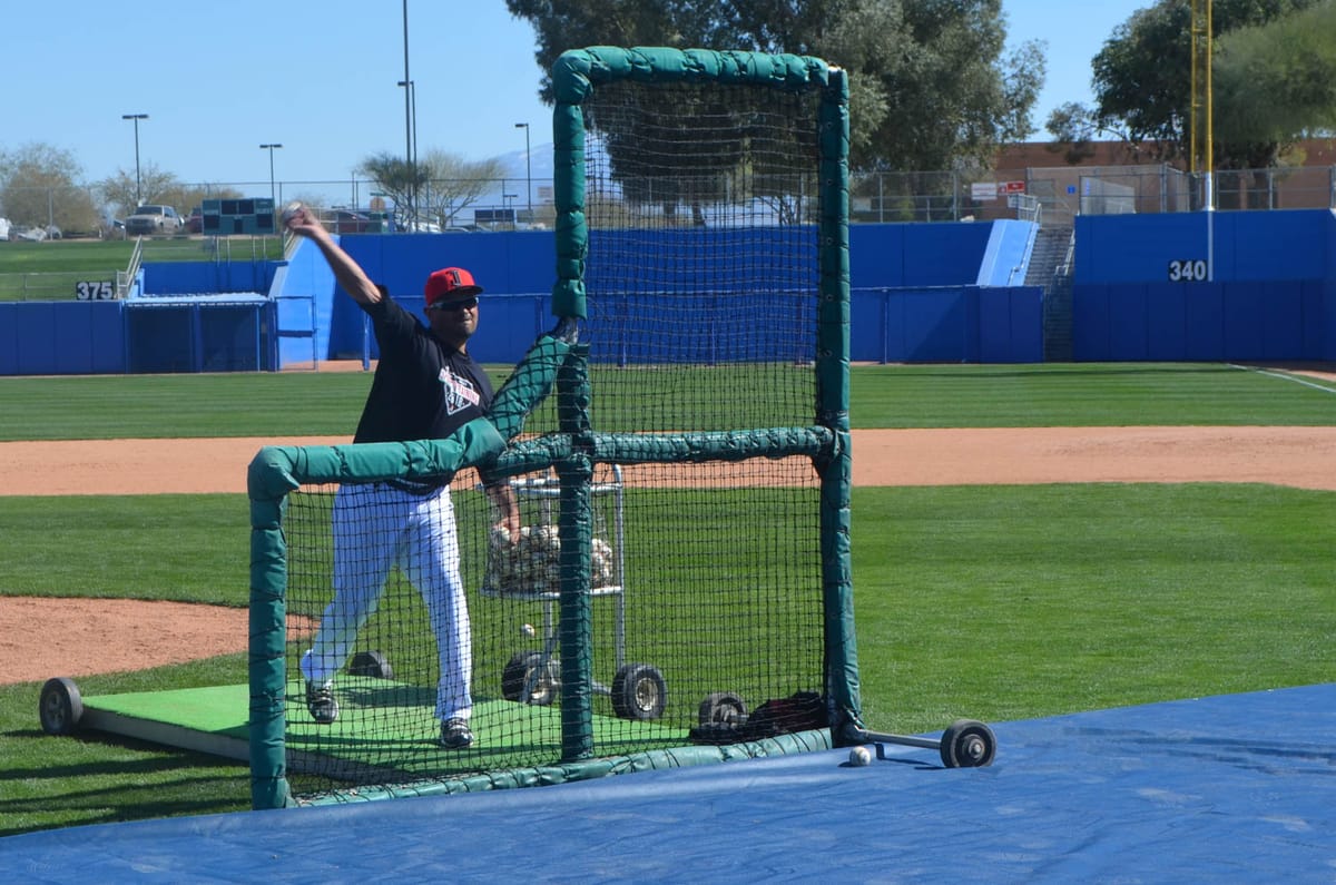 Oficializa Toros a Robles como coach de bateo