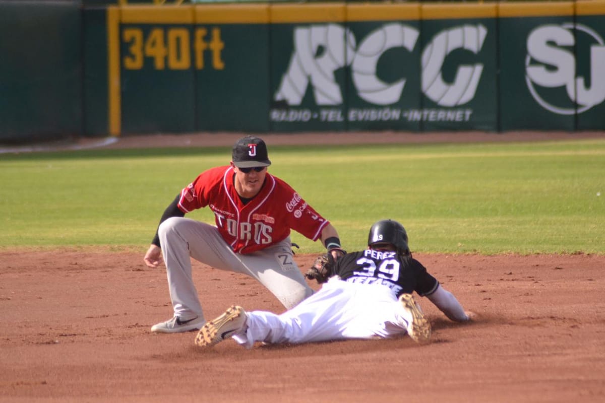 Gana Toros serie y acecha liderato