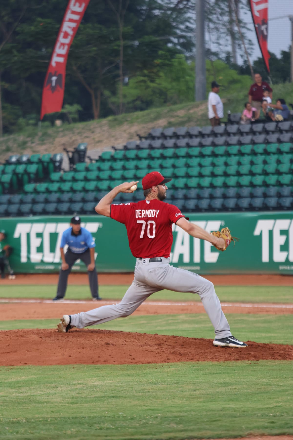 GANA TOROS DUELO DE PITCHEO