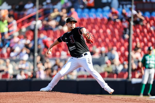 GANA TOROS LA SERIE CON JUGADA SORPRESA