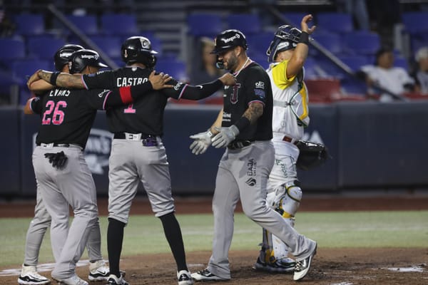 CIERRA TOROS GIRA CON PALIZA A SULTANES